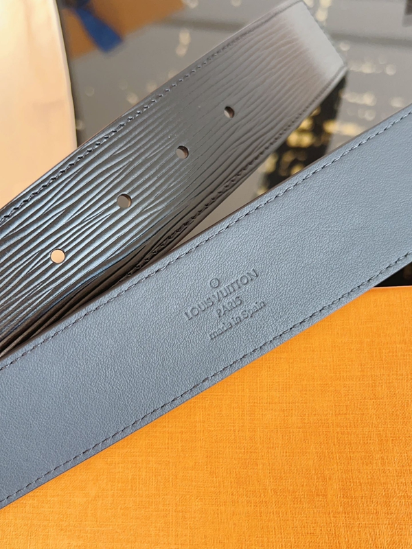 ルイヴィトンベルト側面デザイン